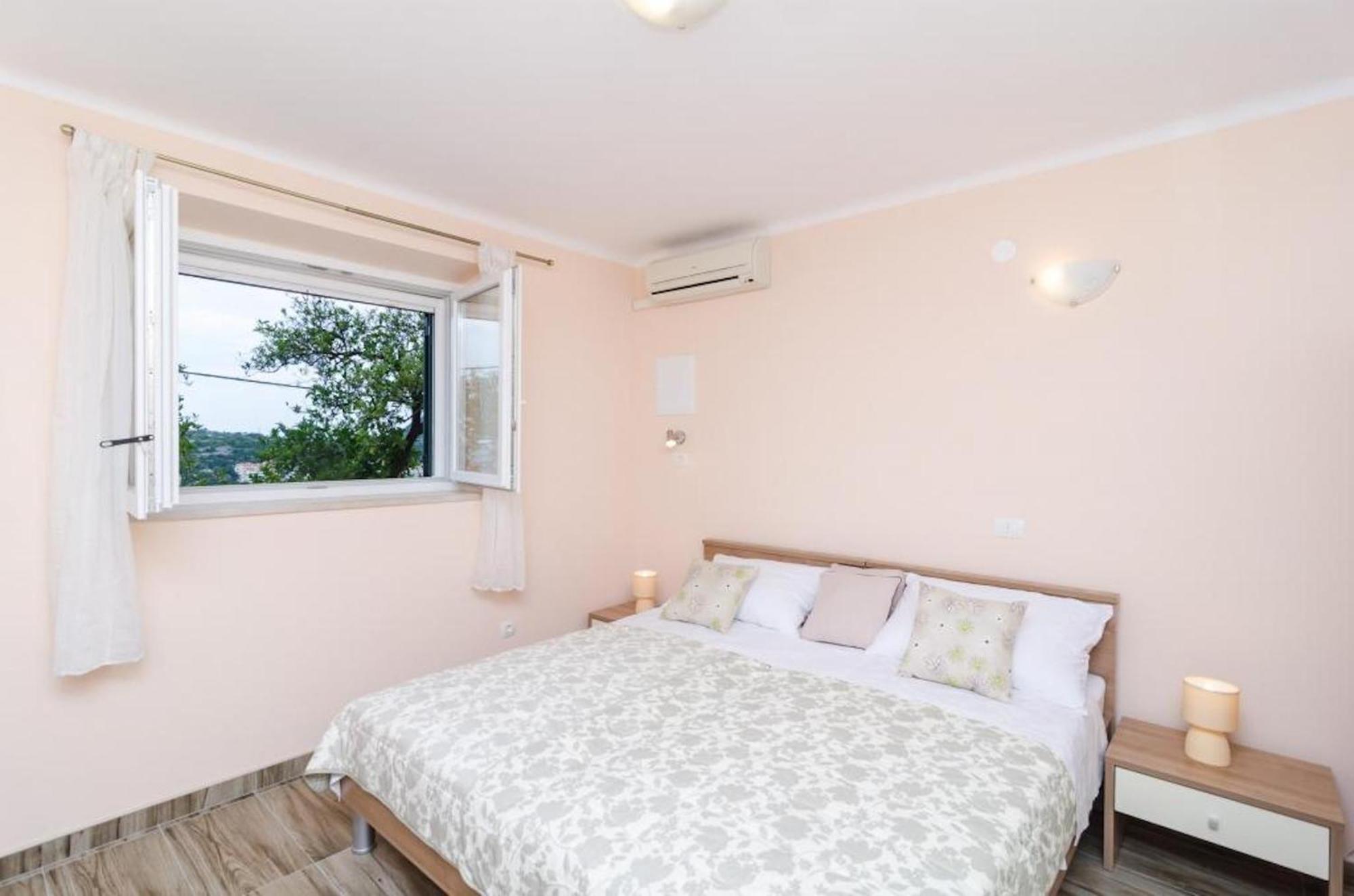 Apartments Lena & Lara ดูบรอฟนิก ภายนอก รูปภาพ