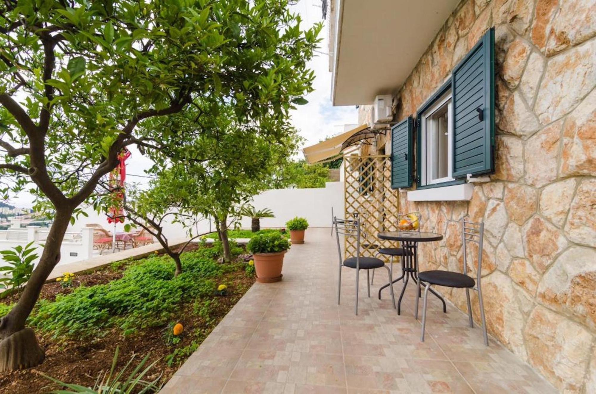 Apartments Lena & Lara ดูบรอฟนิก ภายนอก รูปภาพ