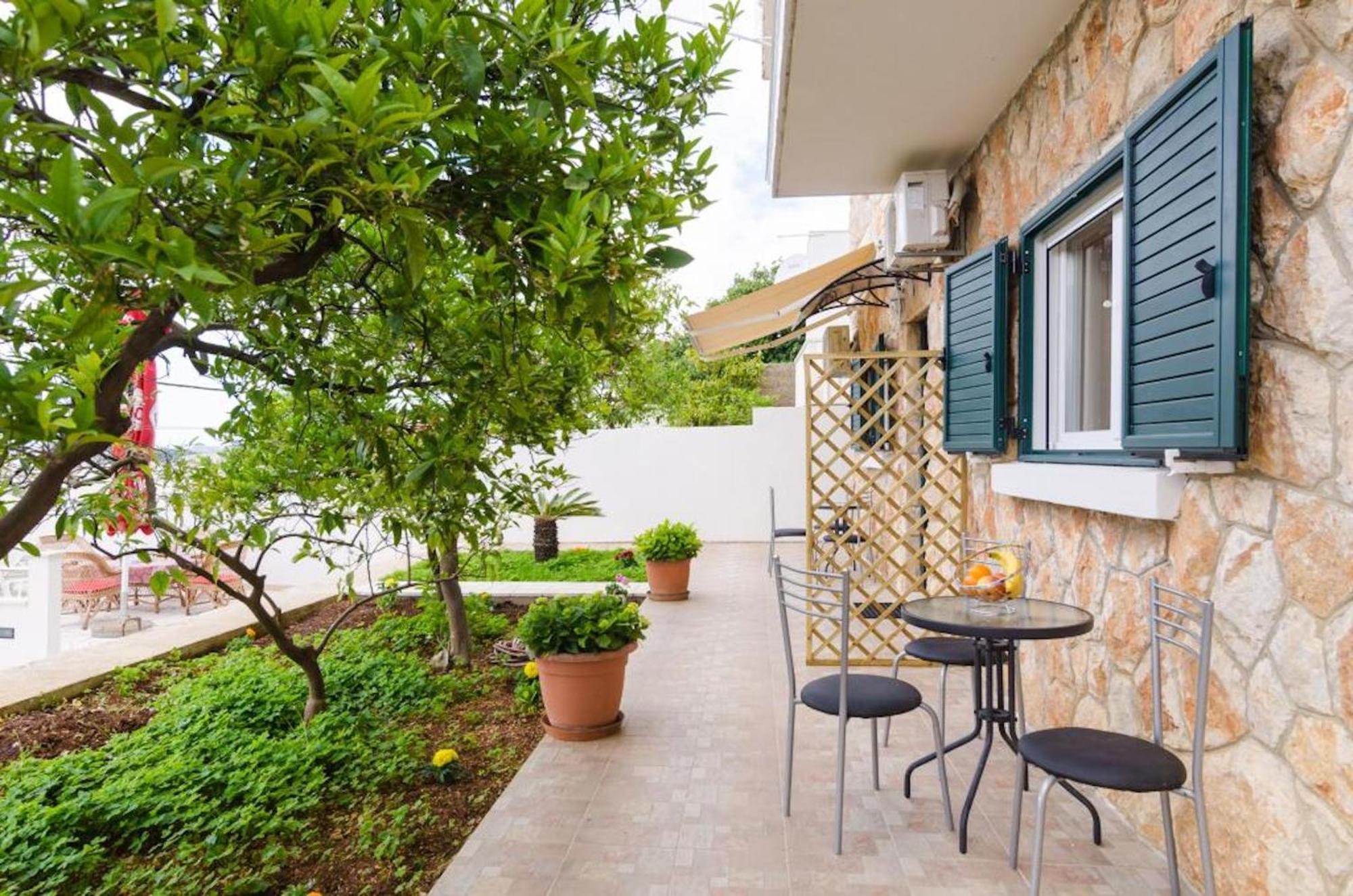 Apartments Lena & Lara ดูบรอฟนิก ภายนอก รูปภาพ